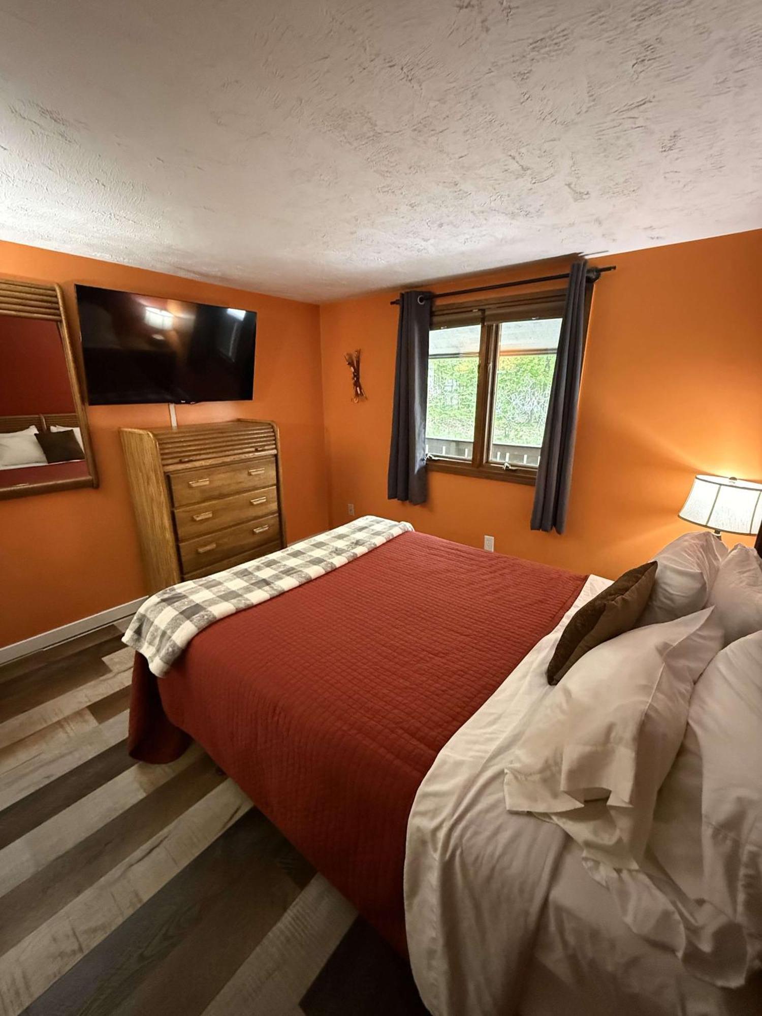 Boyne Mountain Condo -Sleeps 12 Boyne Falls Exterior photo